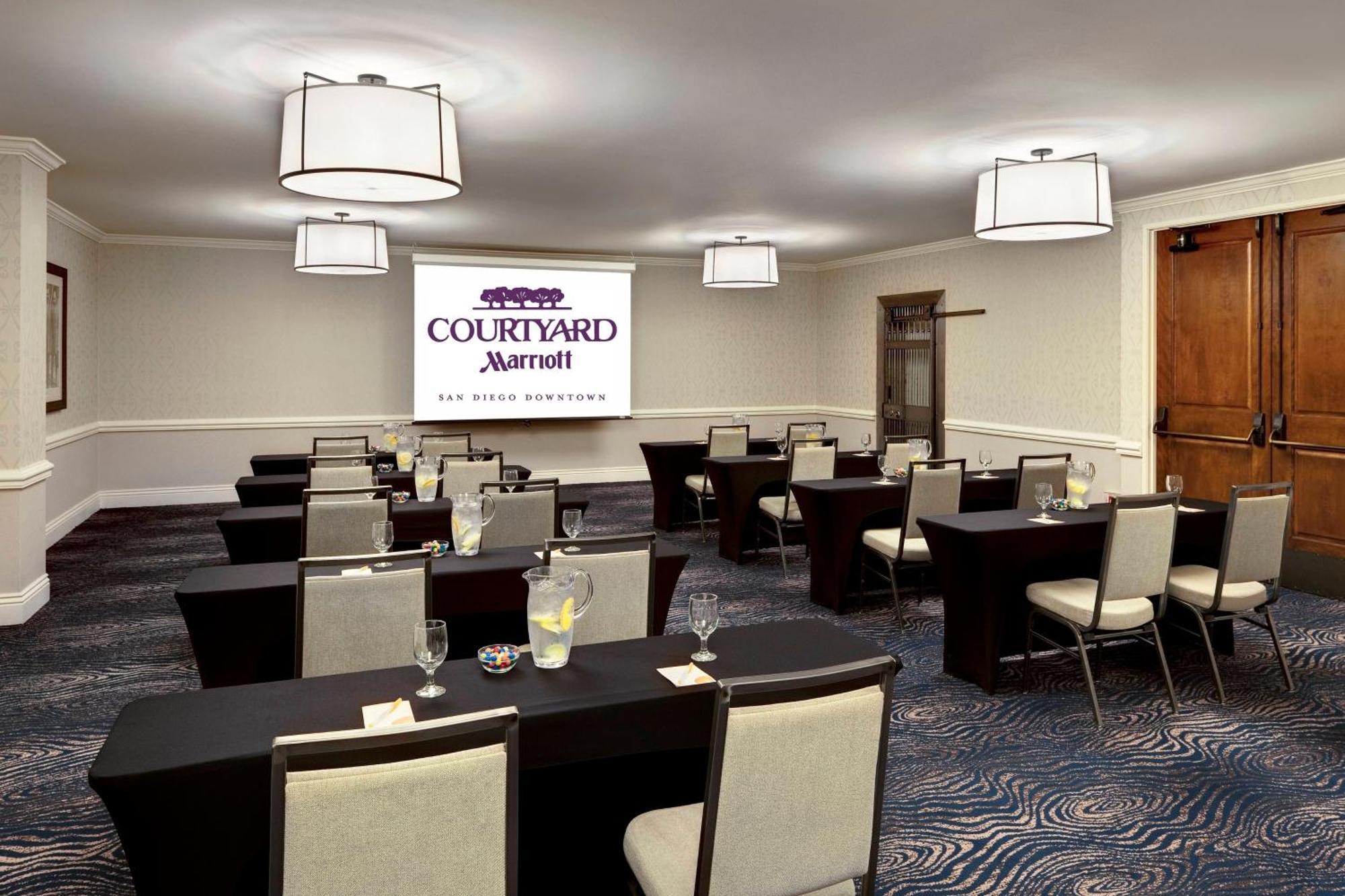Courtyard By Marriott San Diego Downtown מראה חיצוני תמונה